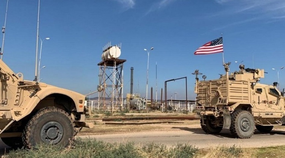 سوريا : القوات الأمريكية تخرج شاحنات محملة بالحبوب المسروقة من سوريا 