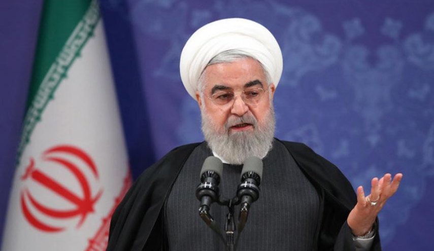 الرئيس روحاني يصوت في الانتخابات الايرانية