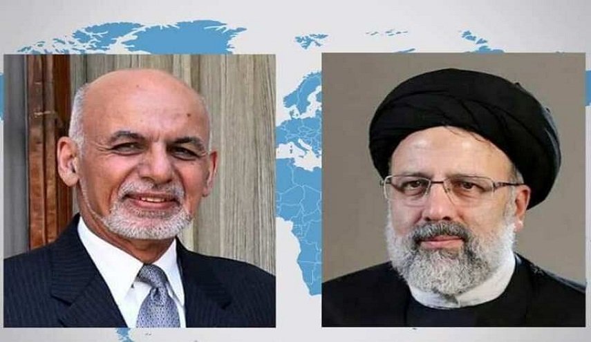 الرئيس الأفغاني يجري محادثة هاتفية مع الرئيس الإيراني المنتخب