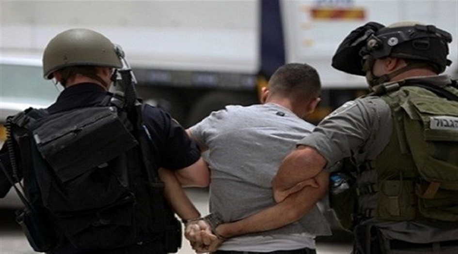 الكيان الصهيوني يعتقل عشرات الفلسطينيين في الضفة الغربية