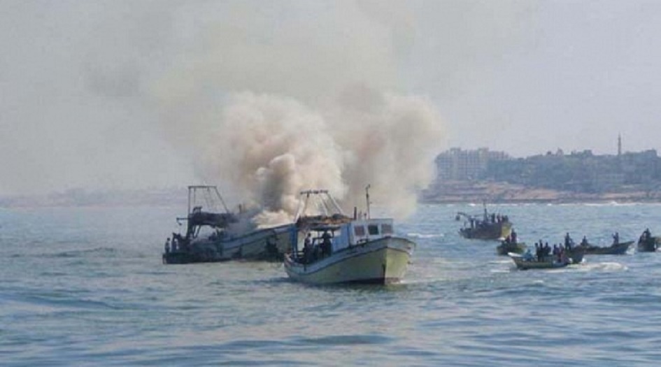 زوارق الكيان الصهيوني تطلق النار تجاه الصيادين في بحر غزة