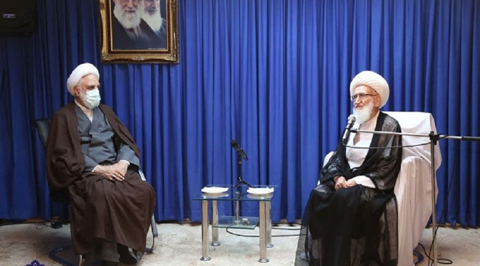 ايران... رئيس السلطة القضائية يلتقي مراجع وعلماء الدين وكبار المسؤولين في قم المقدسة