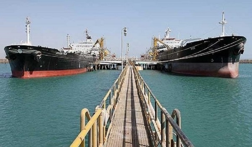 ايران تصدر أول شحنة نفط من بحر عمان بعد غد الخميس