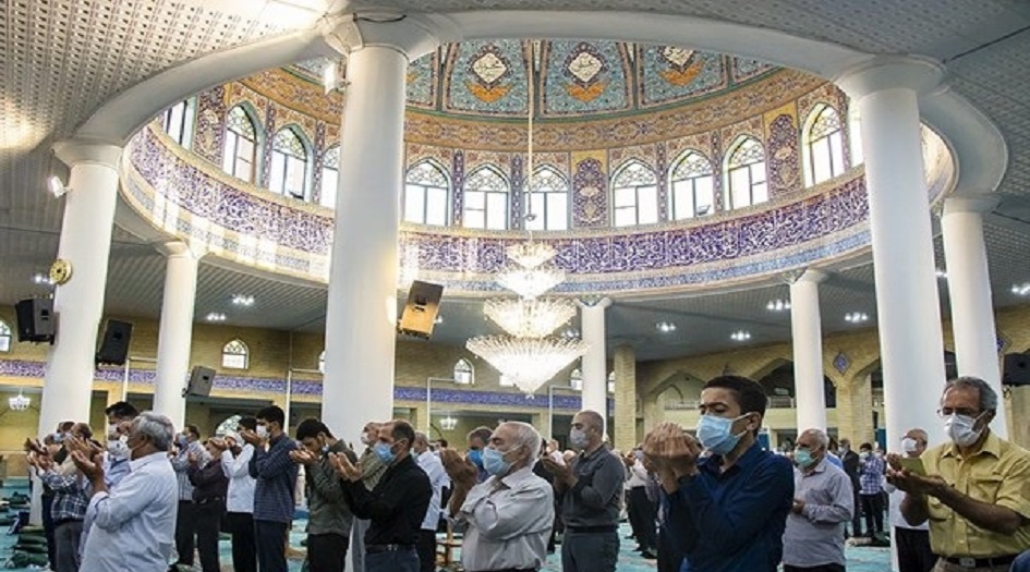 اقامة صلاة عيد الاضحى في مختلف المدن الايرانية+ صور