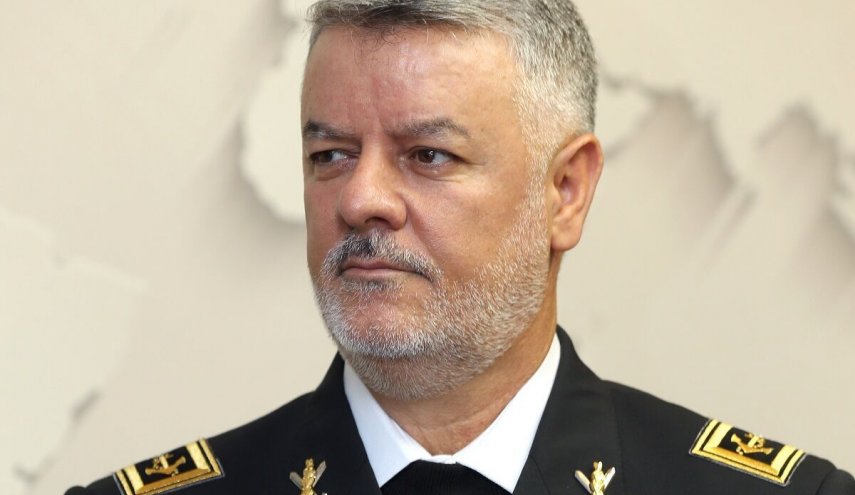 قائد القوة البحرية للجيش الإيراني يصل إلى روسيا