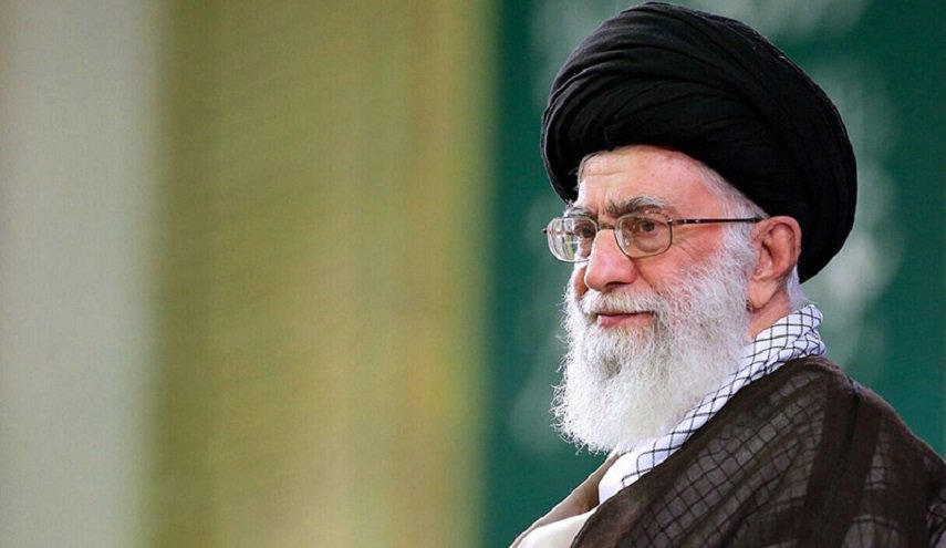 قائد الثورة الاسلامية: ايران بحاجة الى ادارة كفوءة وجهادية وواعية وشجاعة