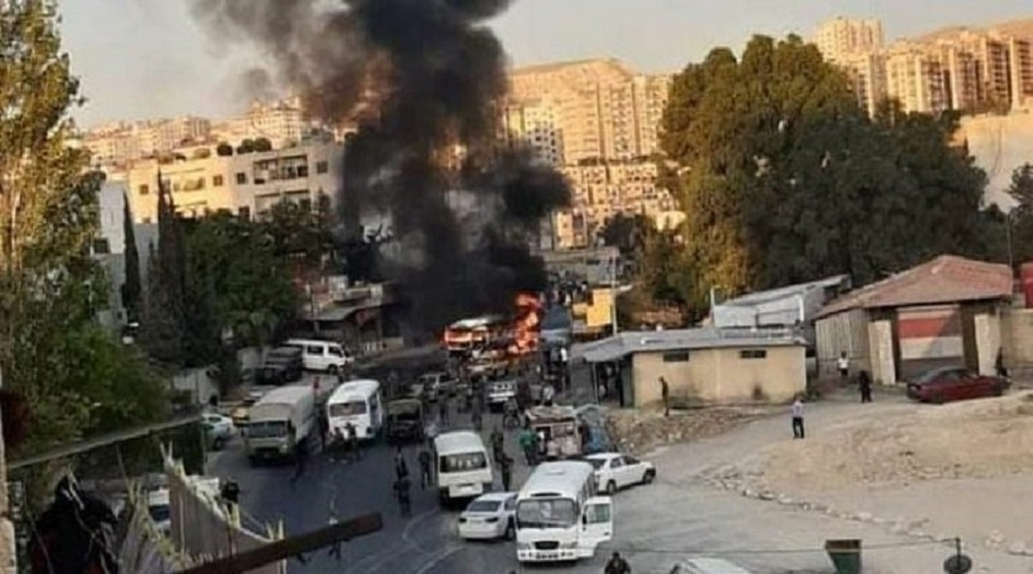 انفجار حافلة عسكرية في دمشق + صور