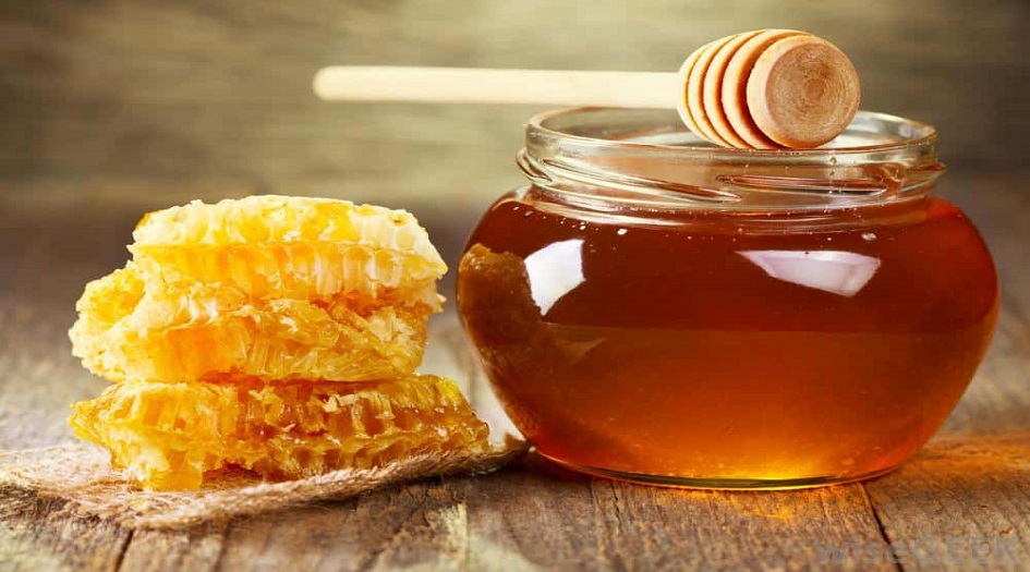 اهم الفوائد  “الذهبية” لغذاء ملكة النحل