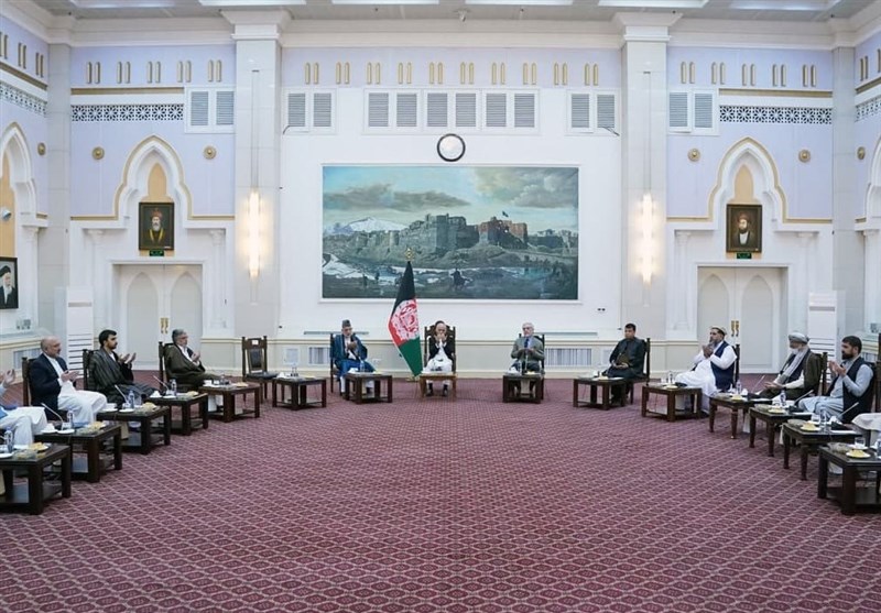 سقوط کابل نزدیک است ؛ برگزاری نشست‌های فوق‌العاده اشرف غنی و عبدالله عبدالله