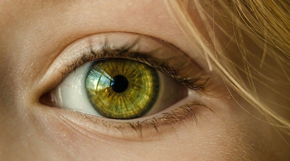 5 أعراض للإصابة بكورونا قد تظهر في عينيك