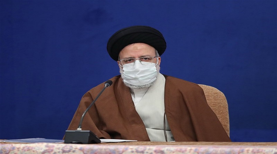 الرئيس الايراني يؤكد على ضرورة الاسراع في انتاج لقاح كورونا المحلي