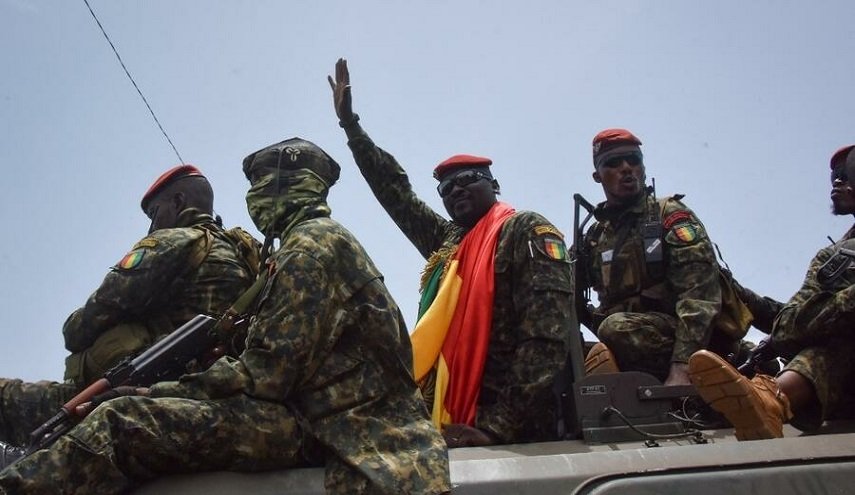 زعيم الانقلابيين في غينيا يتعهّد بتشكيل حكومة وحدة وطنية