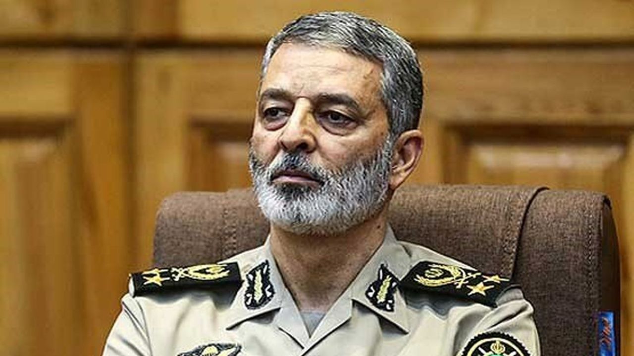 فرمانده کل ارتش: موفقیت در ماموریت ناوگروه نیروی دریایی نشانه اقتدار ایران بود