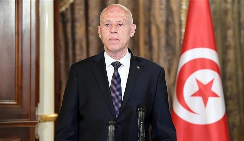 الرئيس التونسي يشير إلى إمكانية تعديل الدستور