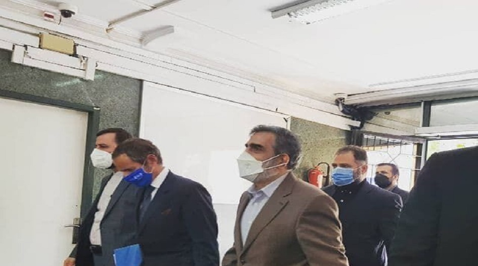 غروسي يلتقي رئيس منظمة الطاقة الذرية الايرانية في طهران