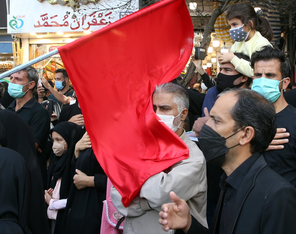 حال و هوای مشهد مقدس در اربعین حسینی علیه السلام + عکس