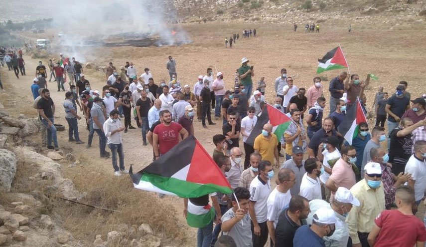 إصابة 5 فلسطينيين بالرصاص خلال قمع الاحتلال مسيرة بيت دجن