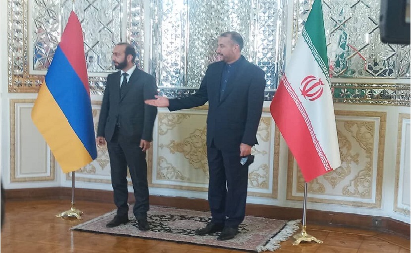 وزير الخارجية الايراني يستقبل نظيره الارميني في طهران