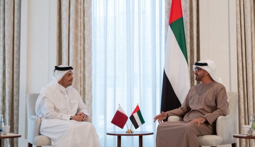 محمد بن زايد يستقبل وزير الخارجية القطري