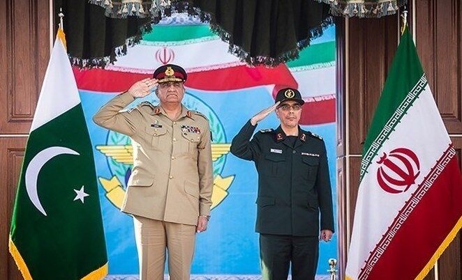 سردار باقری و  فرمانده ارتش پاکستان دیدار کردند