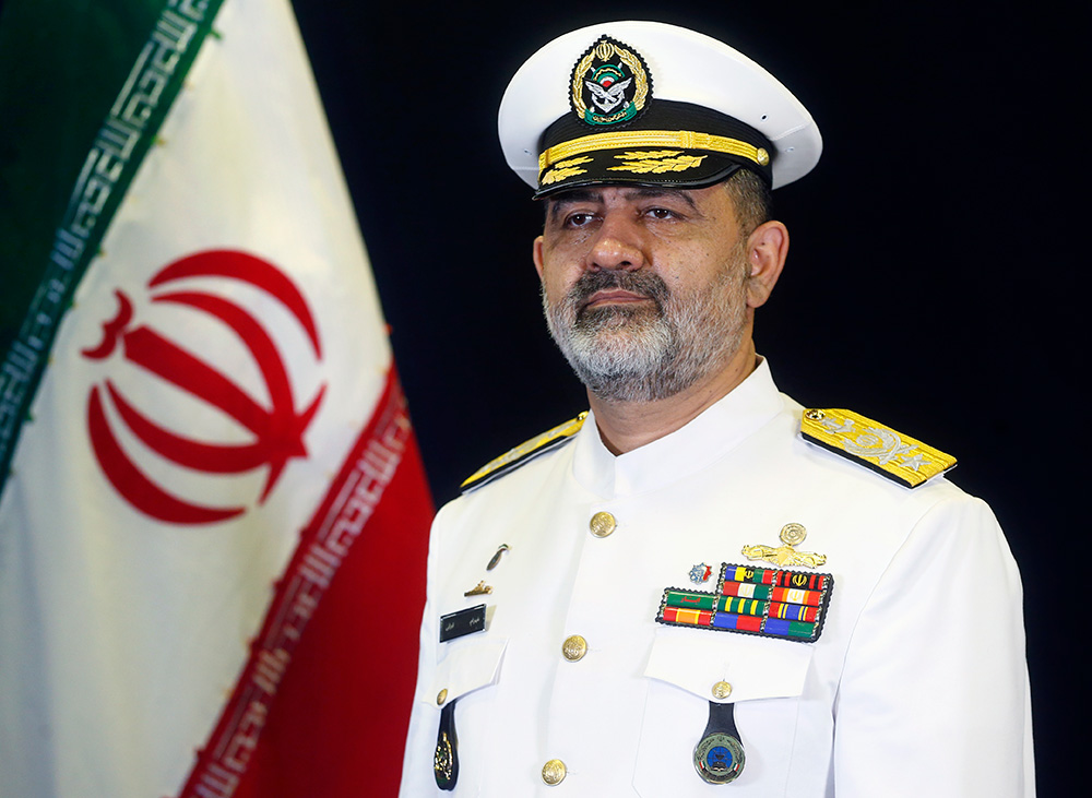 امیر دریادار ایرانی: زیردریایی‌های جدیدی در دست ساخت داریم