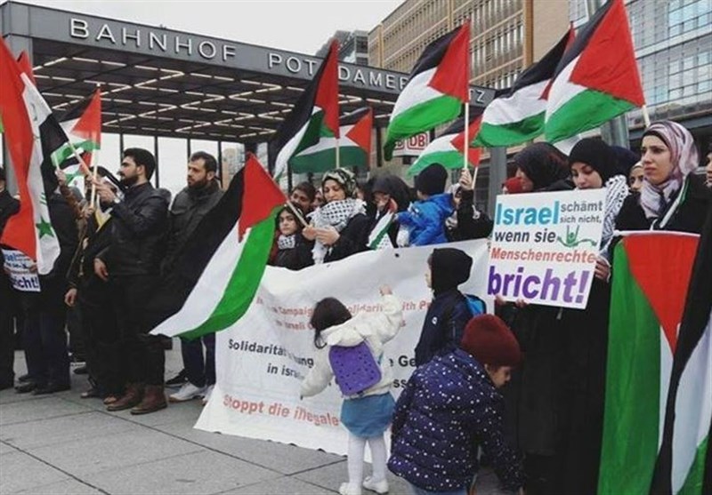 تجمع در رام الله و نابلس برای همبستگی با اسرای اعتصاب کننده