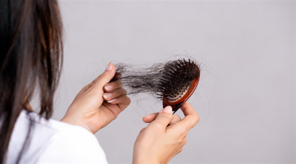 الكشف عن أسباب تساقط الشعر بعد التعافي من كورونا