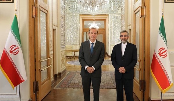 مساعد وزير الخارجية الايراني يلتقي إنريكي مورا