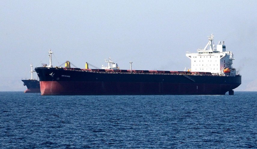 عبر موانئ هرمزكان ...صادرات النفط الايراني تزداد 203 بالمائة