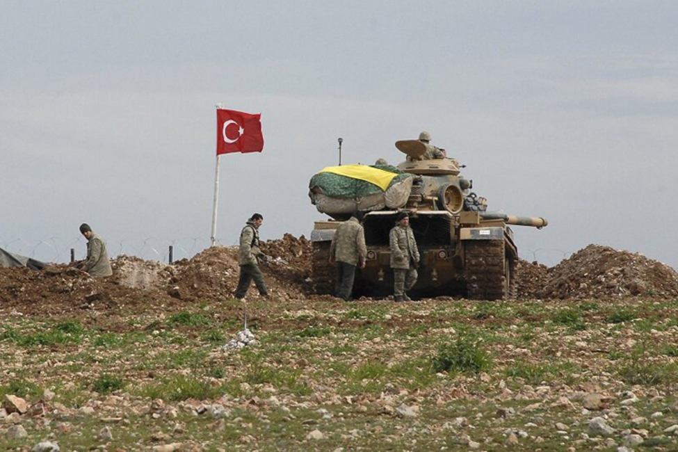 شلیک چهار موشک به پایگاه ترکیه در شمال عراق