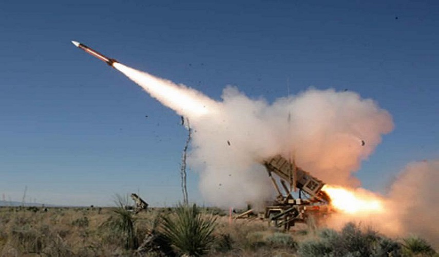 الصواريخ اليستية اليمنية تستهدف معسكرات مرتزقة الإمارات في الساحل الغربي