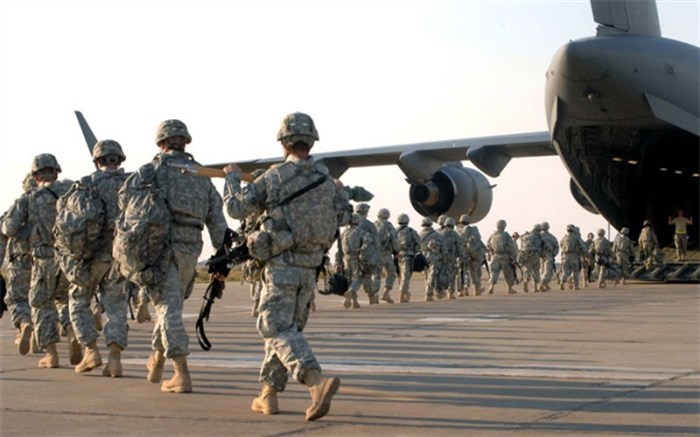 تاکید بغداد بر خروج نظامیان آمریکایی از عراق در زمان مقرر