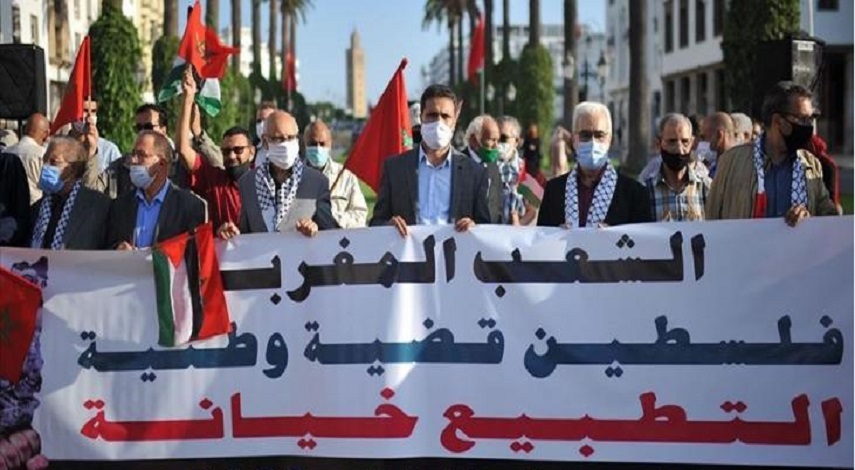 وقفة احتجاجية أمام البرلمان المغربي تنديدا بالتطبيع مع الصهاينة