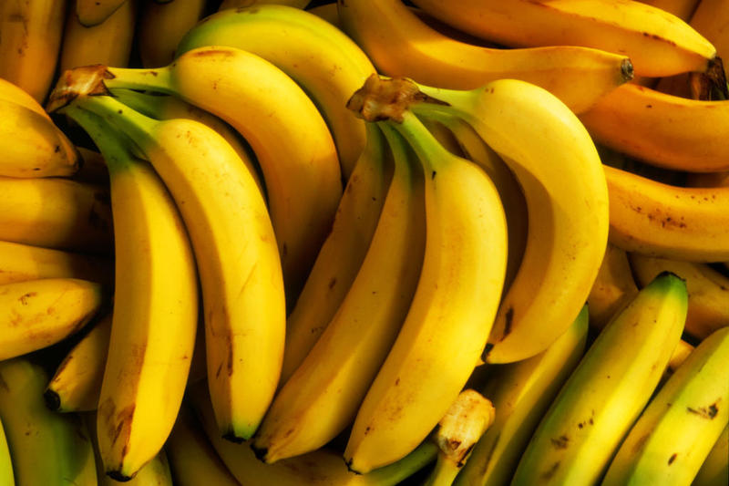 خبراء: الموز يحتوي على إشعاع مضر للصحة
