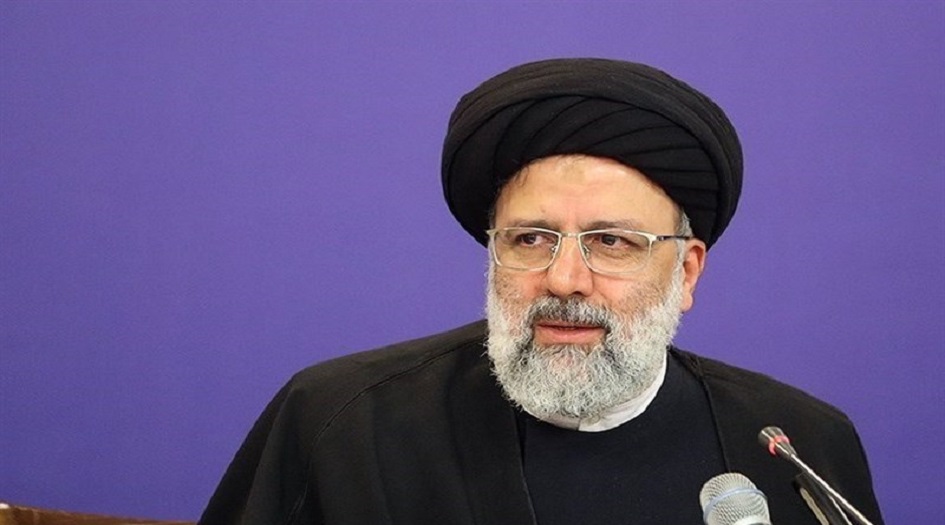 الرئيس الايراني يؤكد ضرورة الالتزام بالتوصيات لتجنب موجة كورونا جديدة