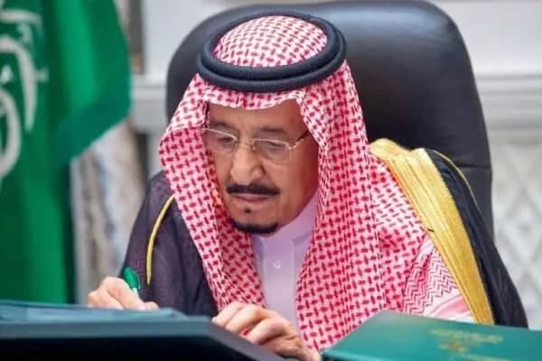 آیا شاه سعودی قدرت را  به پسر منتقل کرده است؟