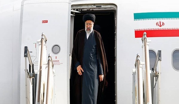 الرئيس الايراني يصل محافظة يزد في اطار جولاته الميدانية