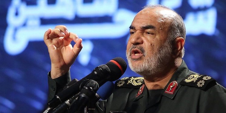 سرلشکر سلامی : دفاع ما در مبادی عملیاتی دشمن خواهد بود