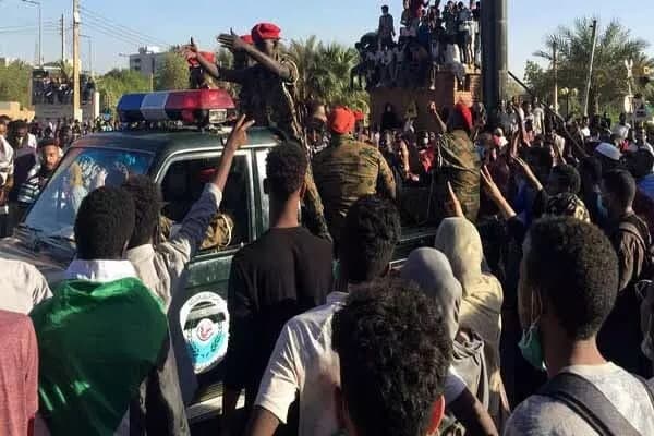 تظاهرات در سودان ادامه دارد