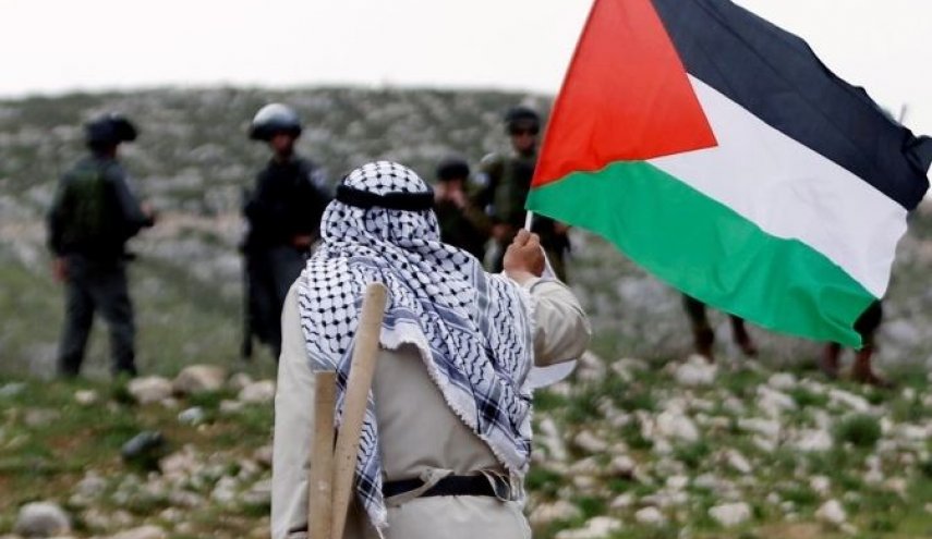 الخارجية الفلسطينية تدعو الفلسطنيين الى عدم الهجرة من البلد