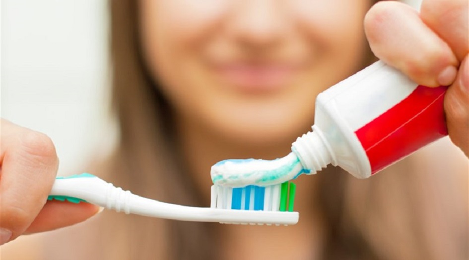 مبيّض الأسنان.. قد يكون غير آمن