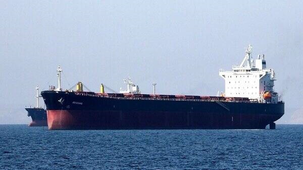 آمریکا یک نفتکش مرتبط با ایران را رفع تحریم کرد