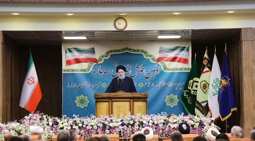  رئيسي: صدى الثورة الإسلامية في إيران بلغ مسامع العالم أجمع 