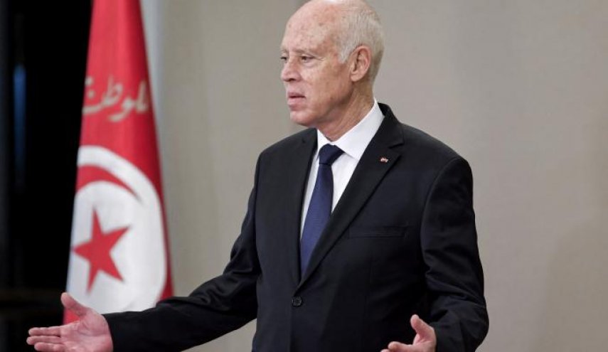 الرئيس التونسي يرفض التدخل الخارجي في أزمة مجلس القضاء