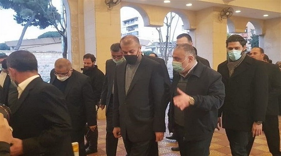 وزير الخارجية الإيراني يزور روضة الشهيد عماد مغنية
