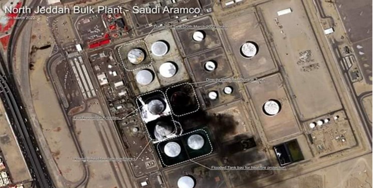 صور الأقمار الصناعية تكشف حجم الدمار في خزانات أرامكو