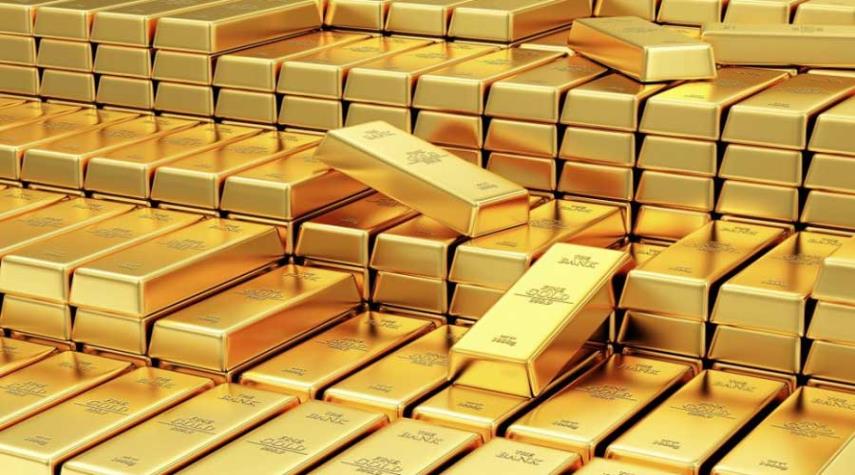 هبوط أسعار الذهب العالمية وسط ارتفاع الدولار