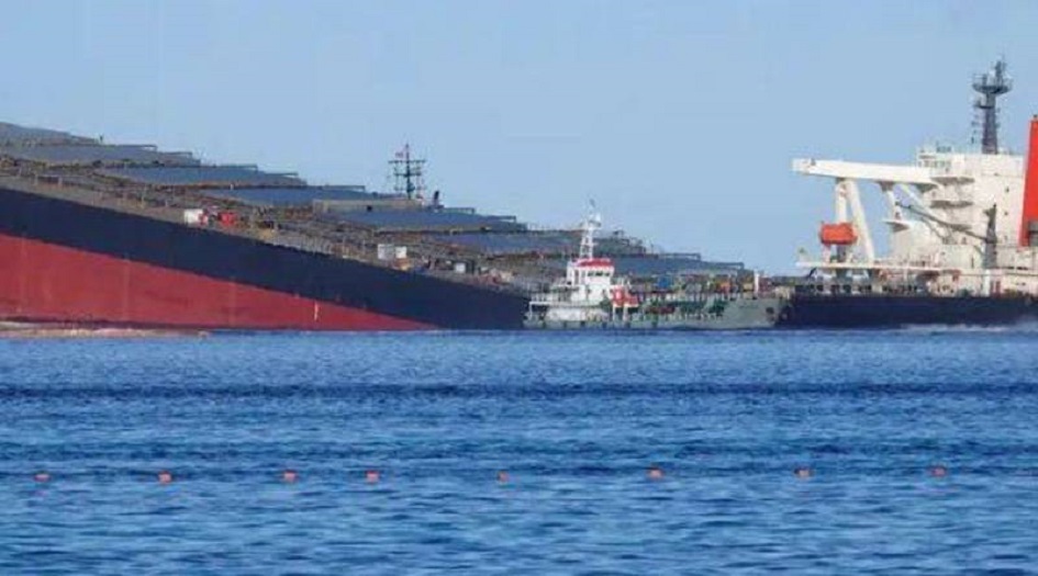 غرق سفينة تونسية تقل 750 طناً من الوقود
