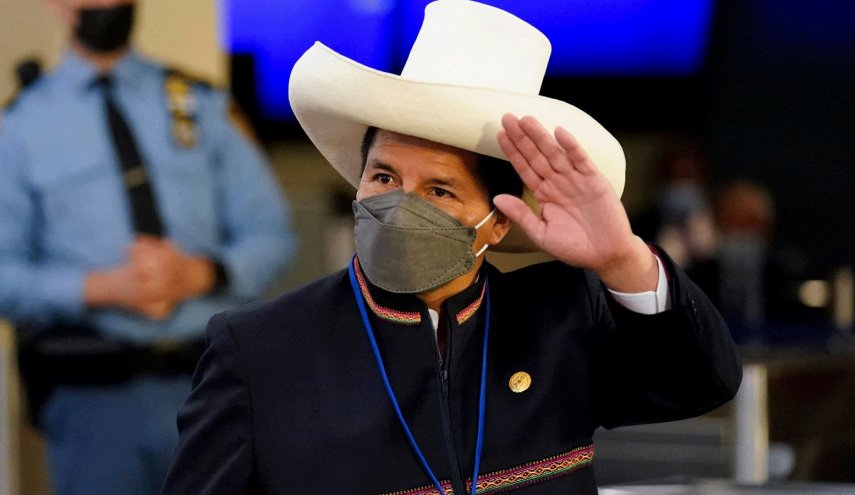 عودة رئيس "البيرو"من "الإكوادور" على وجه السرعة تجنبا لعزله!