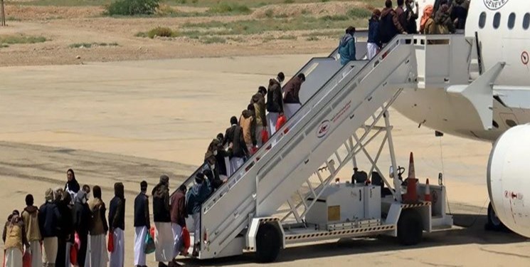 تحالف العدوان السعودي يعلن مغادرة أولى طائرات نقل الأسرى الى اليمن